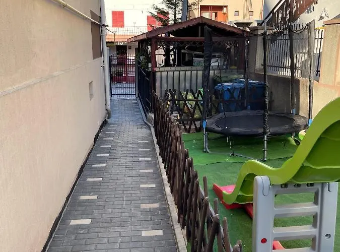 Casa de hóspedes Efor 3*